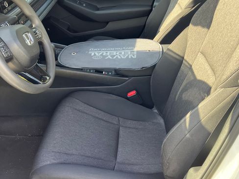 Used 2024 Honda Accord LX image 8