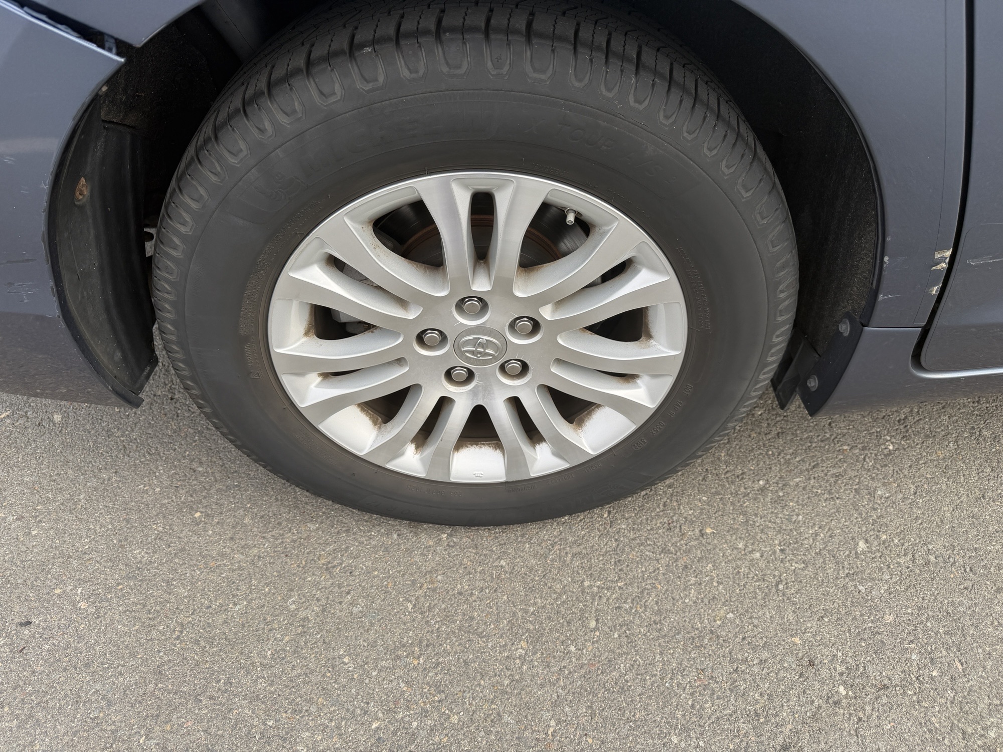 Used 2016 Toyota Sienna XLE FWD image 18