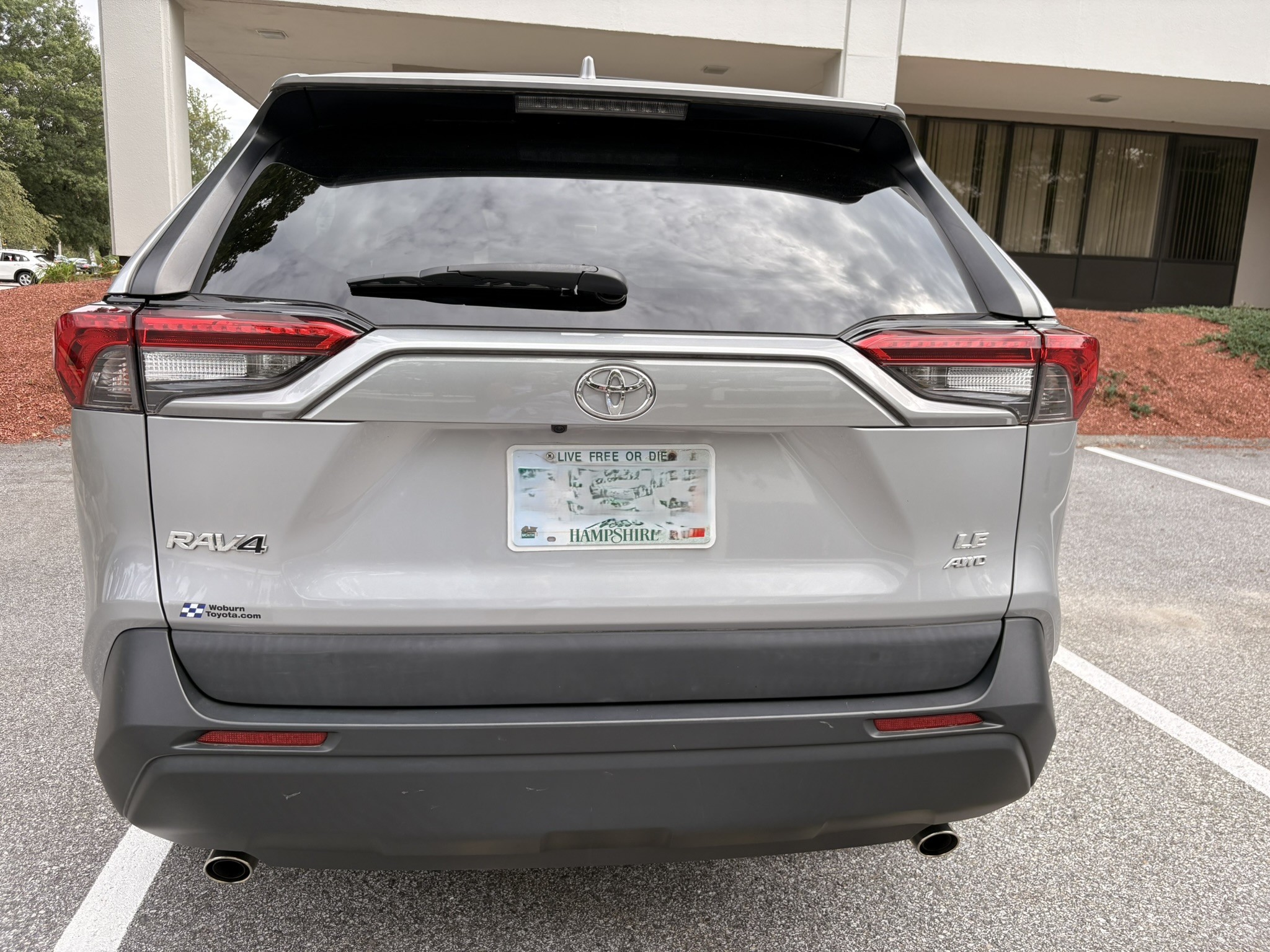 Used 2021 Toyota RAV4 LE w/ Carpet Mat Package (TMS) AWD/4WD image 2