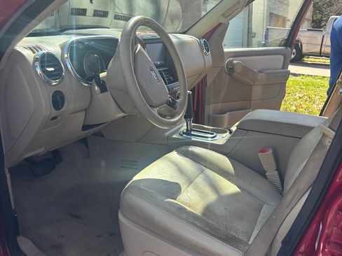 Used 2009 Ford Explorer Eddie Bauer image 12