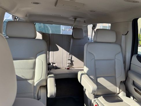 Used 2019 GMC Yukon XL Denali w/ Denali Ultimate Package image 9