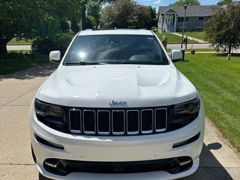 Used 2015 Jeep Grand Cherokee SRT w/ Trailer Tow Group IV AWD/4WD image 2