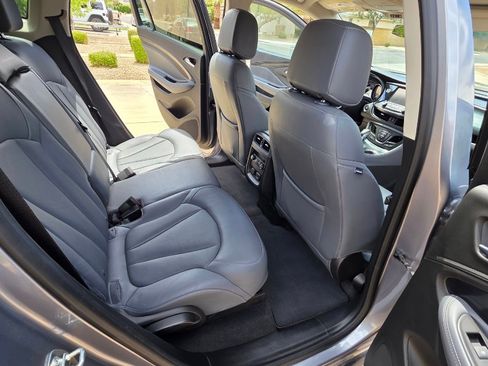 Used 2019 Buick Envision Essence FWD image 11