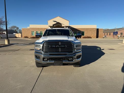 Used 2022 RAM 2500 Laramie image 2