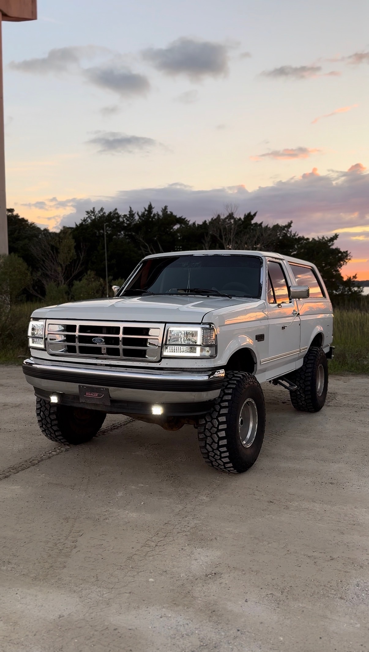 Used 1993 Ford Bronco AWD/4WD image 16