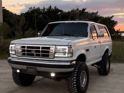 Used 1993 Ford Bronco image 16