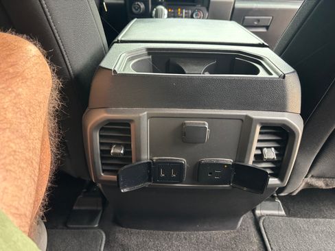 Used 2018 Ford F150 XLT w/ Equipment Group 302A Luxury RWD image 9