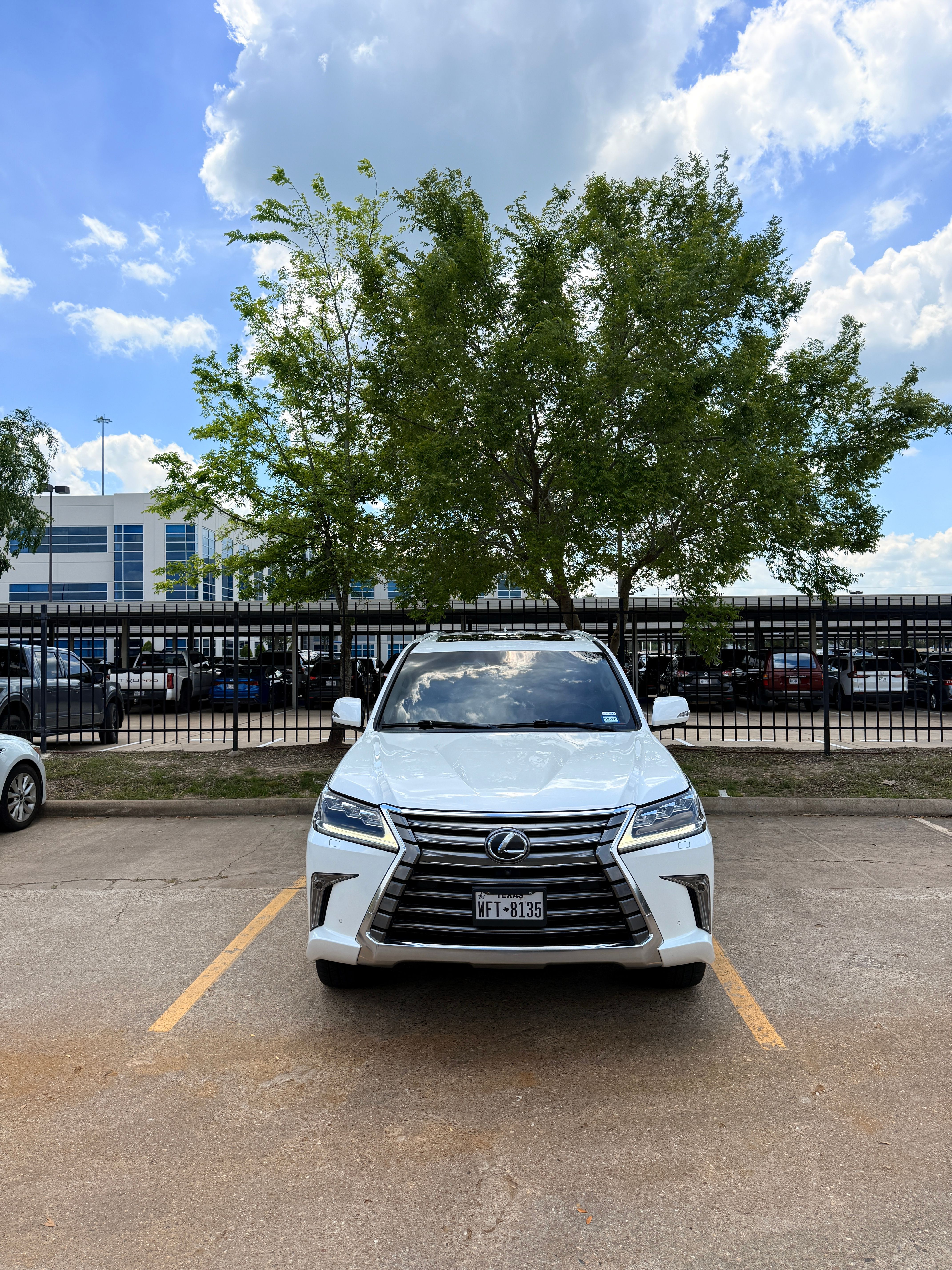 Used 2017 Lexus LX 570 4WD image 5