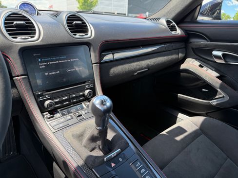 Used 2021 Porsche 718 Cayman GTS RWD image 14