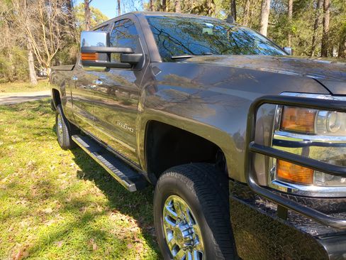 Used 2015 Chevrolet Silverado 2500 LTZ w/ Z71 Package, Off-Road image 5