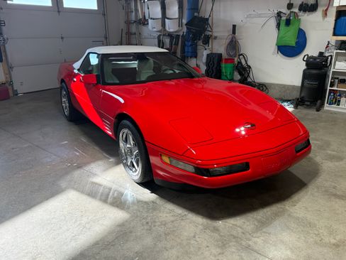 Used 1993 Chevrolet Corvette Convertible RWD image 4