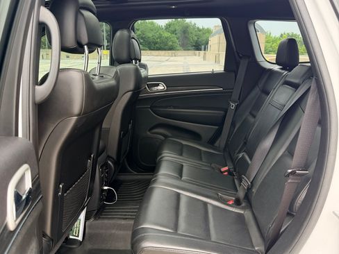 Used 2021 Jeep Grand Cherokee Limited w/ Luxury Group II AWD/4WD image 6