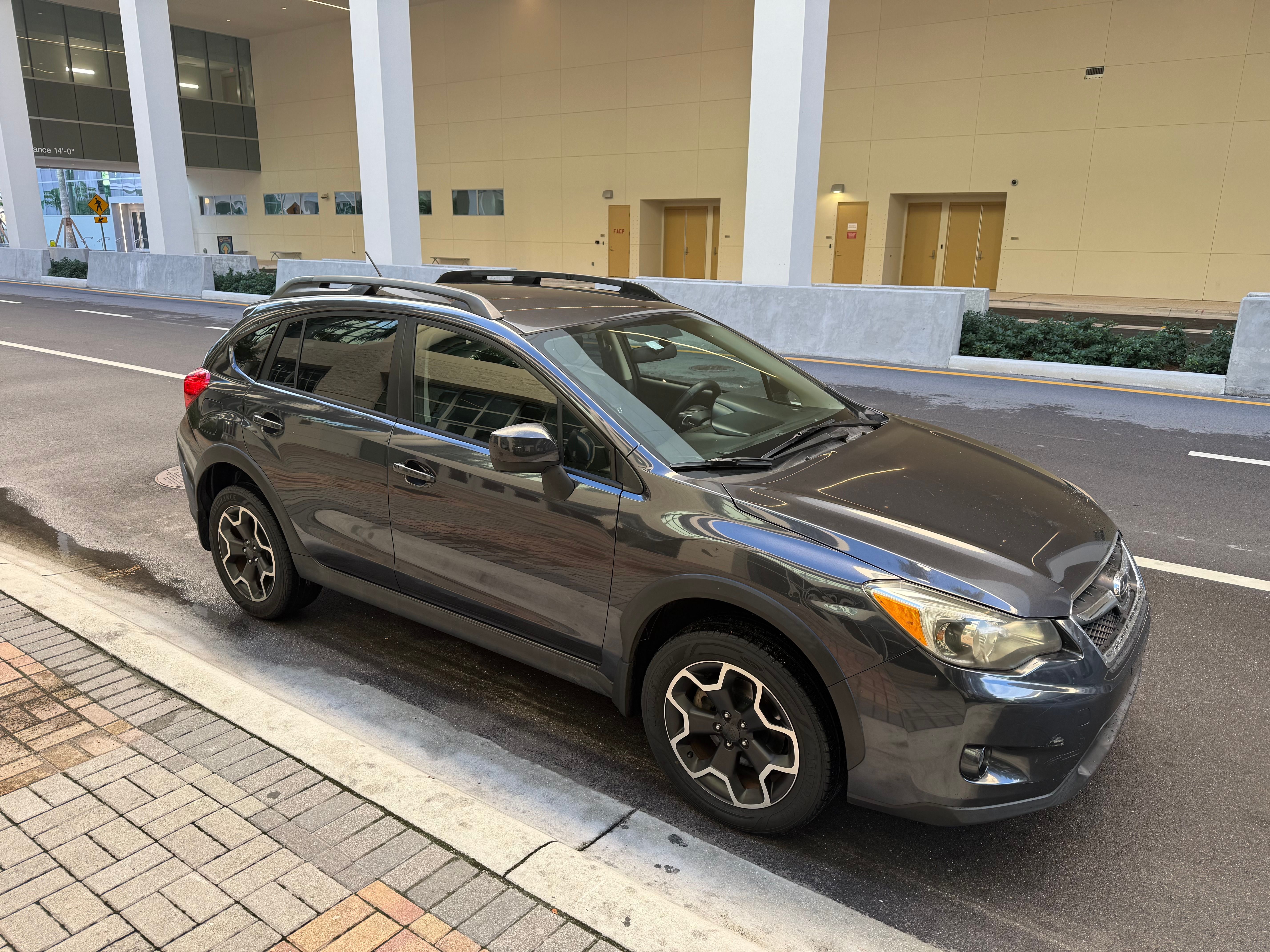 Used 2014 Subaru Crosstrek 2.0i Limited AWD/4WD image 2
