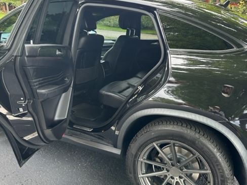 Used 2017 Mercedes-Benz GLE 43 AMG 4MATIC Coupe image 10