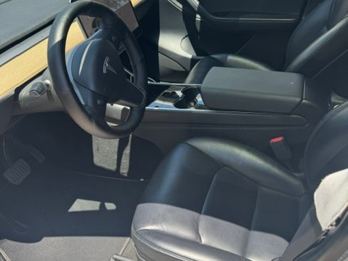 Used 2020 Tesla Model Y Long Range AWD/4WD image 6