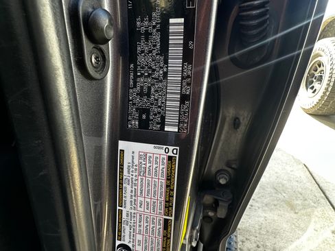 Used 2014 Toyota 4Runner SR5 image 17