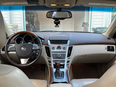 Used 2010 Cadillac CTS Premium image 12