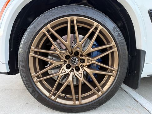 Used 2020 BMW X5 M Competition w/ Executive Package image 10