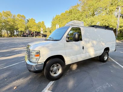 Used 2009 Ford E-350 and Econoline 350 Extended Super Duty