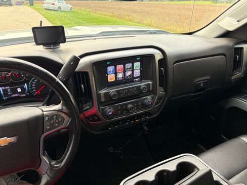 Used 2018 Chevrolet Silverado 2500 LT w/ LT Convenience Package AWD/4WD image 15