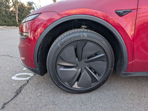 Used 2026 Tesla Model Y Long Range image 17