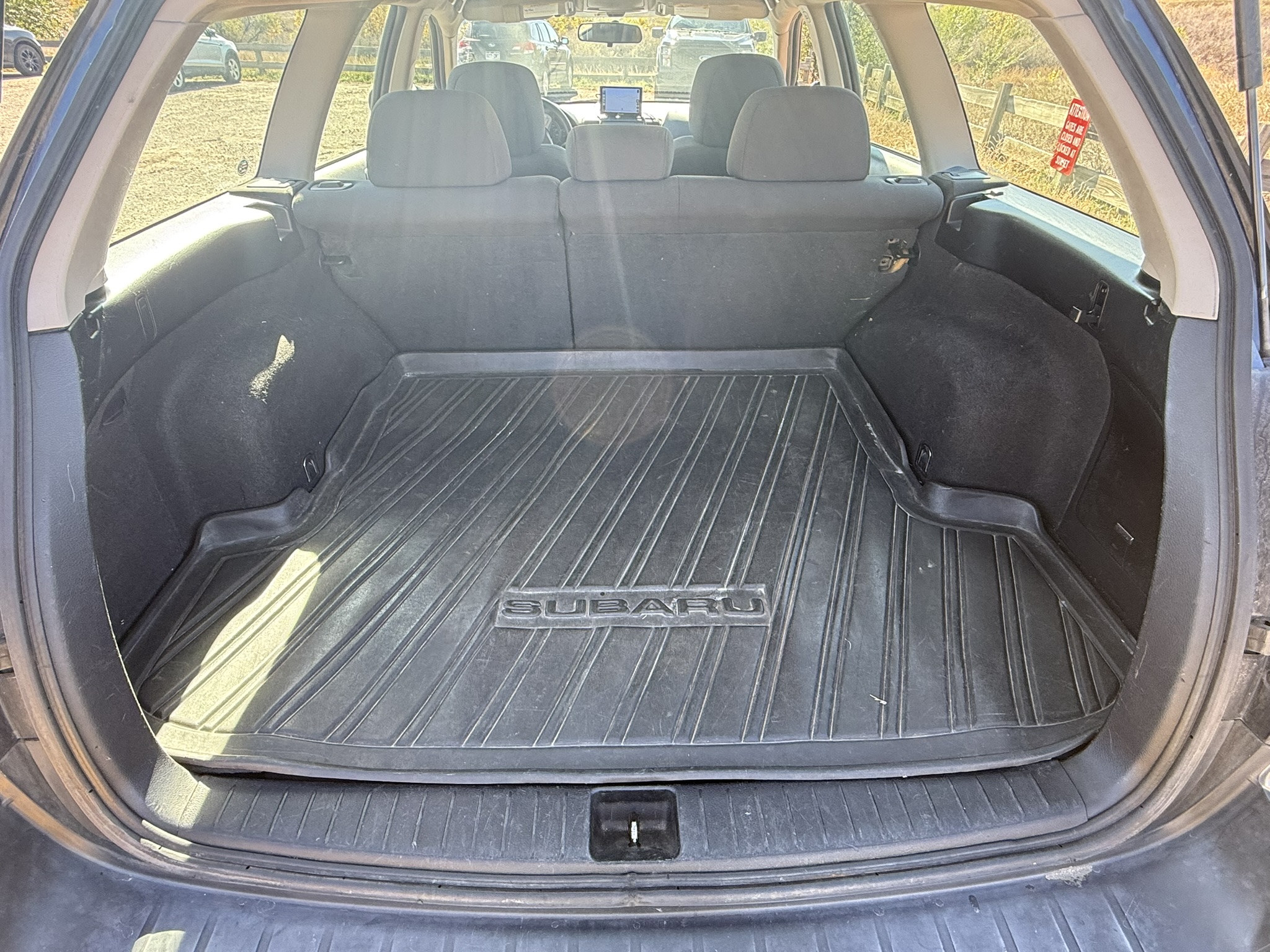 Used 2009 Subaru Outback 2.5i Special Edition AWD/4WD image 6