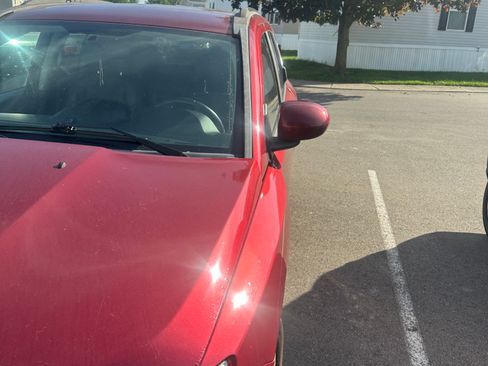Used 2014 Jeep Compass Latitude FWD image 4