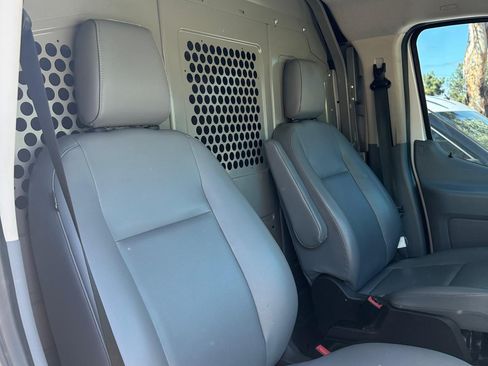 Used 2019 Ford Transit 250 130 Low Roof image 24