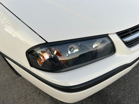 Used 2004 Chevrolet Impala Sedan w/ Sport Appearance Group image 13