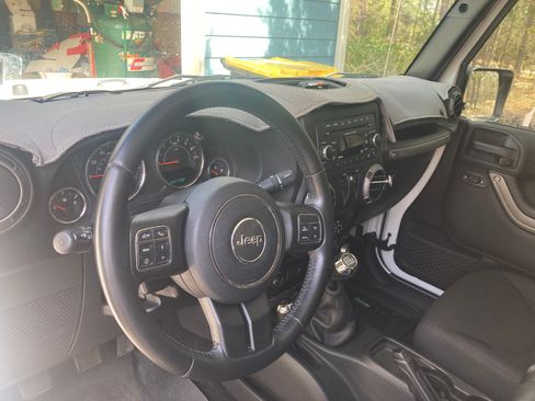 Used 2015 Jeep Wrangler Sport w/ Quick Order Package 23S image 4