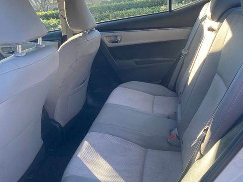 Used 2015 Toyota Corolla LE image 6