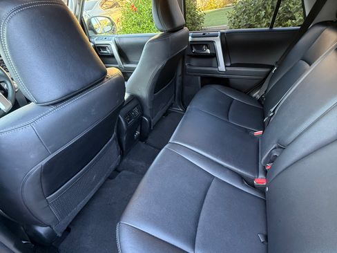 Used 2022 Toyota 4Runner TRD Sport image 9