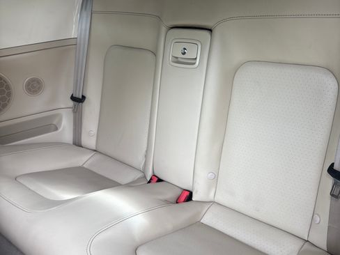 Used 2010 Volkswagen Beetle Convertible FWD image 5
