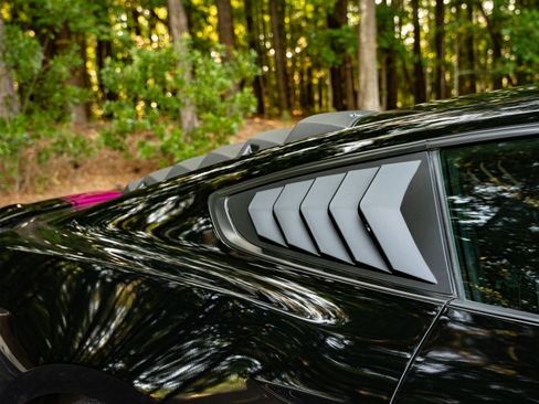 Used 2015 Ford Mustang GT image 25