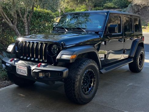 Used 2019 Jeep Wrangler Unlimited Sport S AWD/4WD image 11