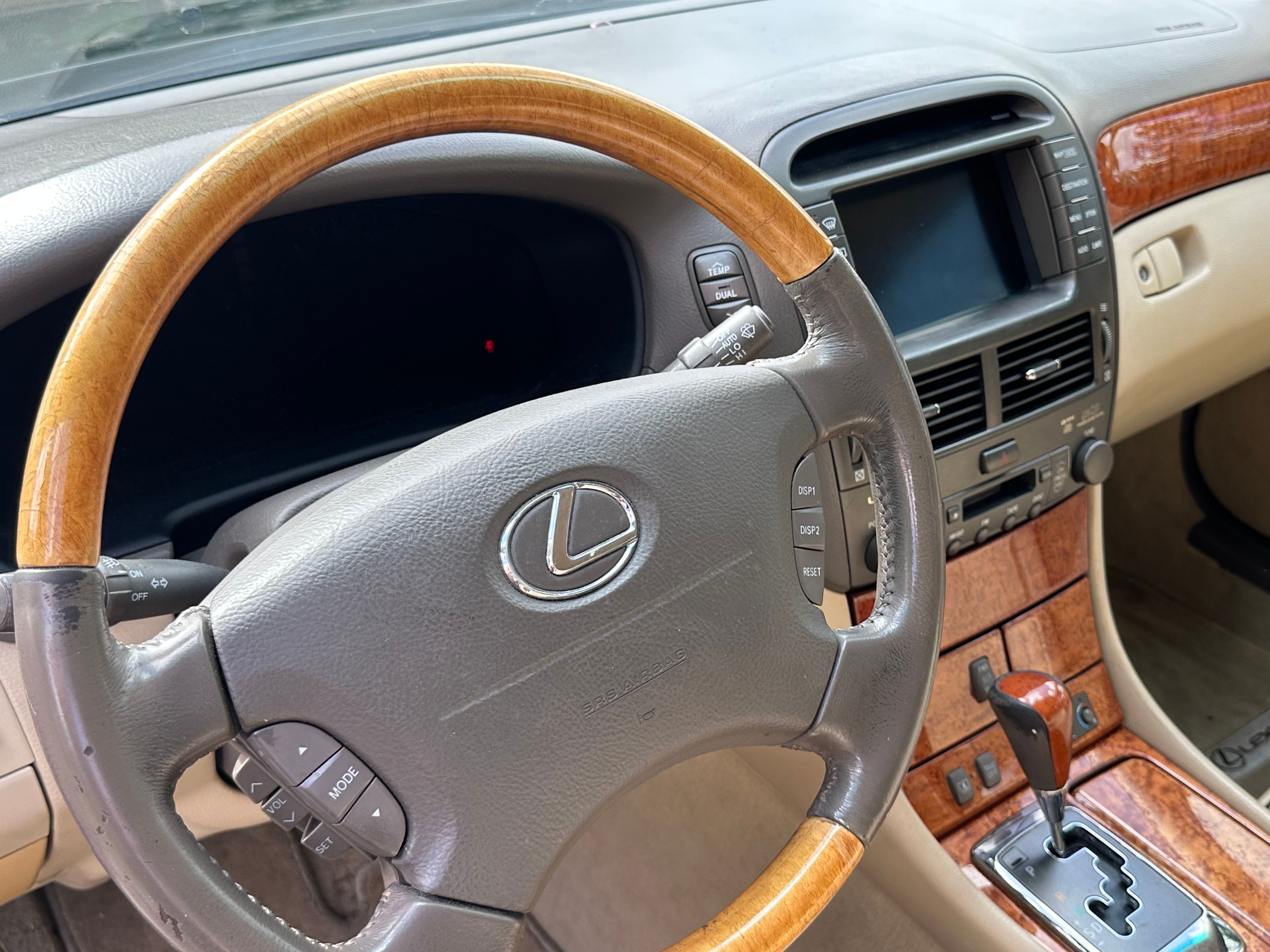 Used 2006 Lexus LS 430 w/ Modern Luxury Pkg RWD image 20