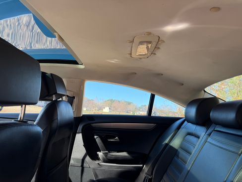 Used 2013 Volkswagen CC Lux image 6