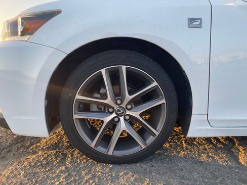 Used 2015 Lexus CT 200h w/ F Sport w/Nuluxe Interior FWD image 10