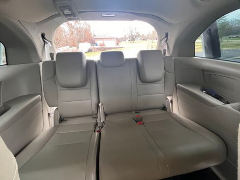 Used 2012 Honda Odyssey EX-L image 18