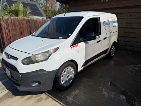 Used 2016 Ford Transit Connect XL image 5