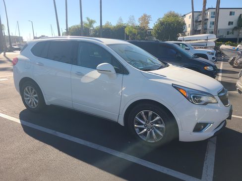 Used 2020 Buick Envision Essence image 2