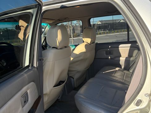 Used 2001 Toyota 4Runner SR5 image 8