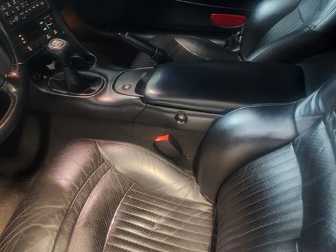 Used 2002 Chevrolet Corvette Convertible w/ Preferred Equipment Group2 image 5