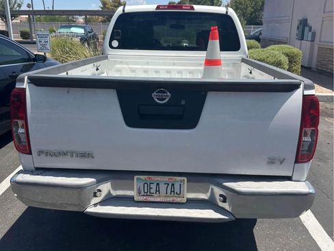 Used 2014 Nissan Frontier S image 8