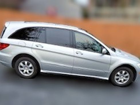 Used 2006 Mercedes-Benz R 350 4MATIC image 8