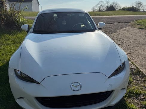 Used 2020 MAZDA MX-5 Miata RF 100th Anniversary image 8