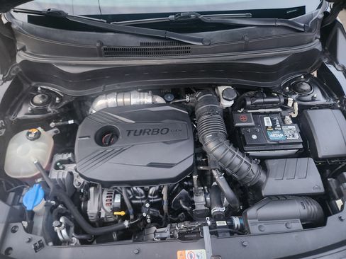 Used 2021 Kia Seltos SX w/ SX Sunroof Package image 15