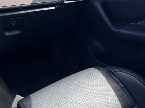 Used 2019 Jaguar F-PACE S AWD/4WD image 11