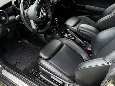 Used 2018 MINI Cooper S image 10