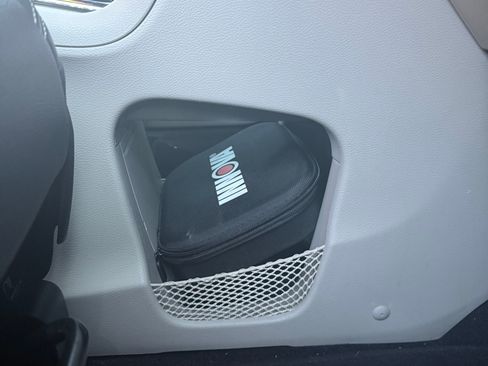 Used 2019 Dodge Grand Caravan SXT image 31